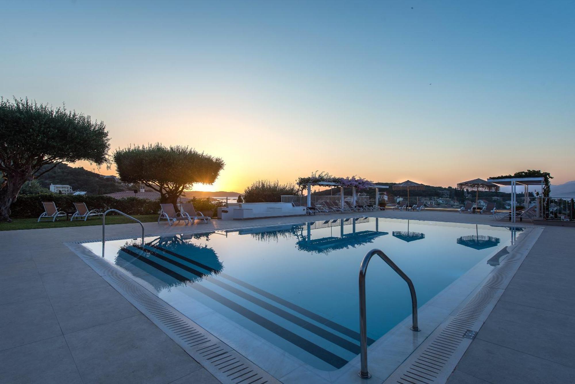 Hill Lofos Hotel Kassiopi Exterior photo