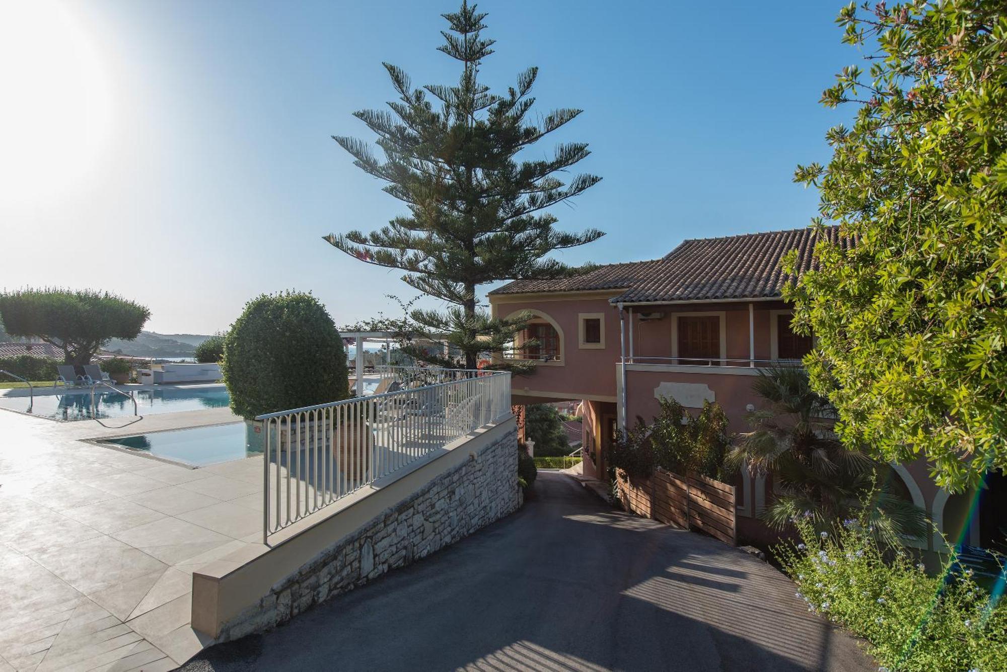 Hill Lofos Hotel Kassiopi Exterior photo